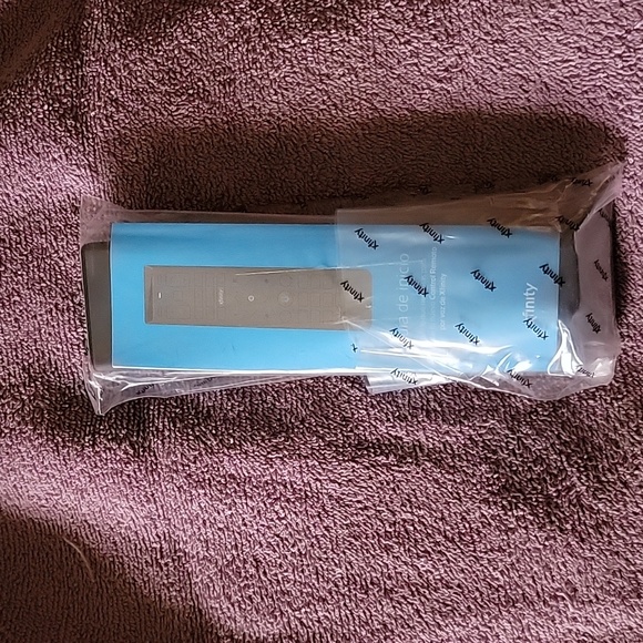 Xfinity remote NEW - Picture 2 of 4